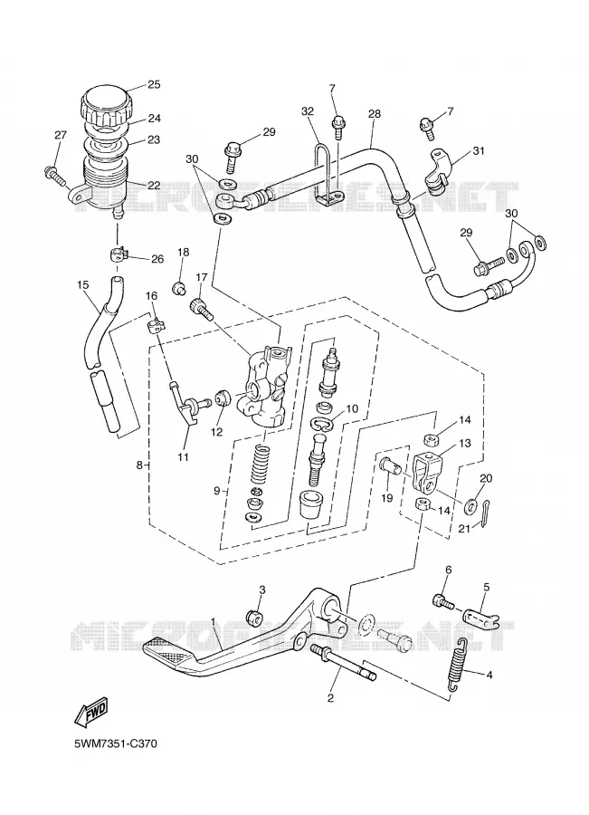 REAR BRAKE MASTER CYLINDER Yamaha MOTO 1300 2005 XJR  XJR1300