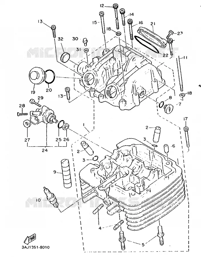 CYLINDER HEAD  Yamaha MOTO 600 1989 XTZ  XT600Z