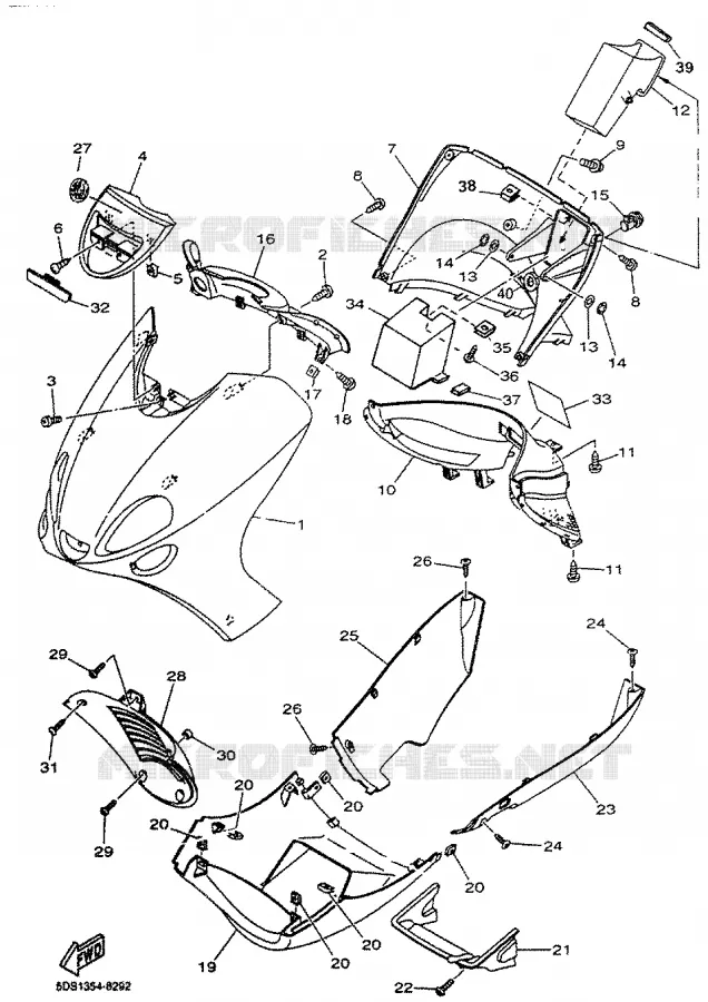 COVER 1 Yamaha SCOOTER 125 2000 MAJESTY  YP125R